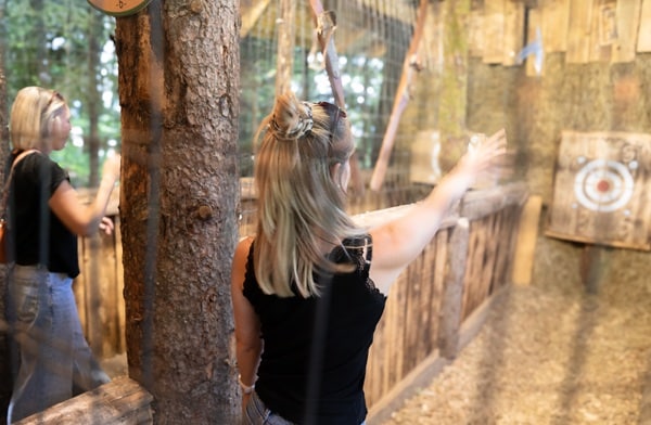 lancer-haches-geneve