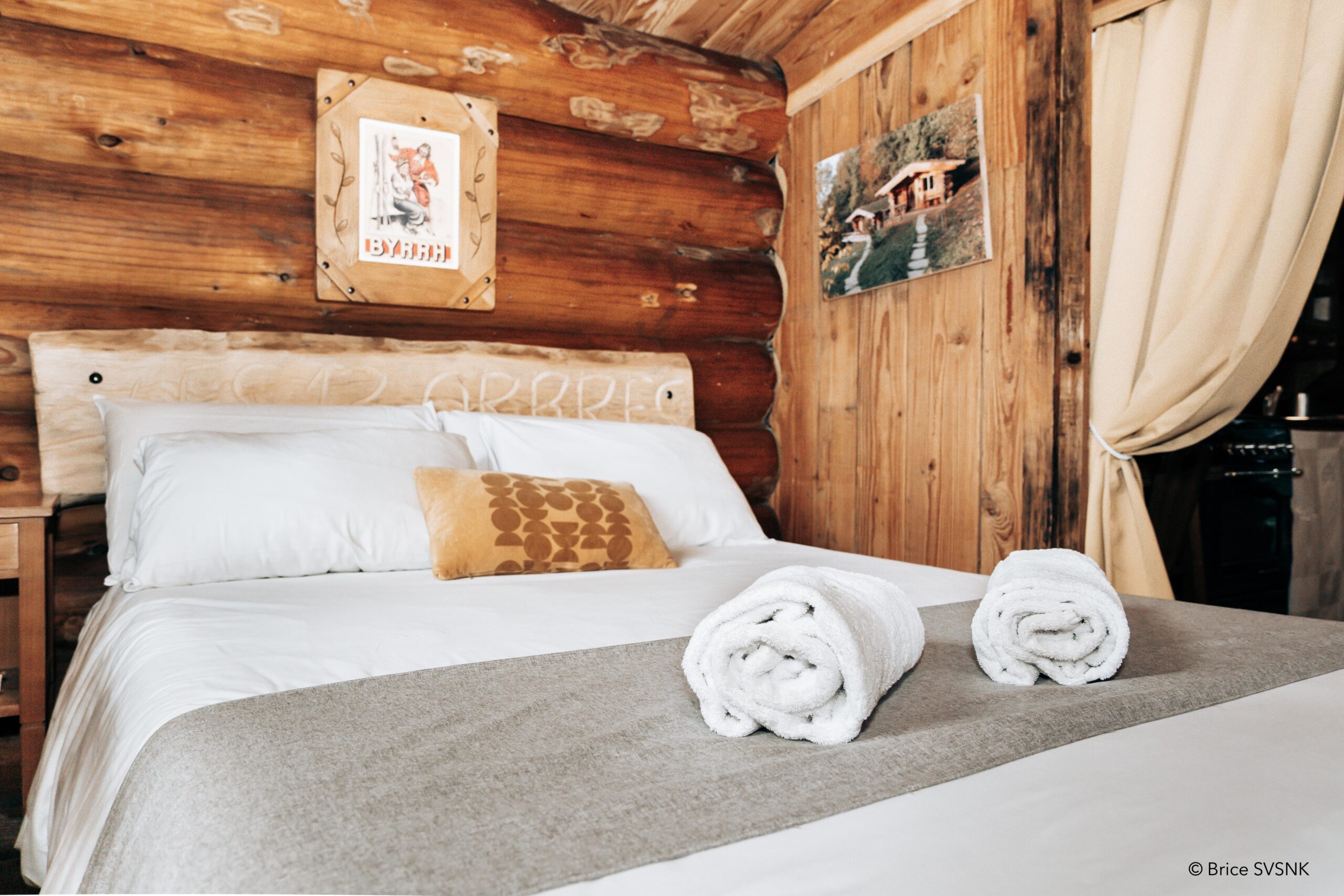 Dessus De Lit Patchwork Fait Main 78x62 Pouces - Motifs Cabane Et Fleurs